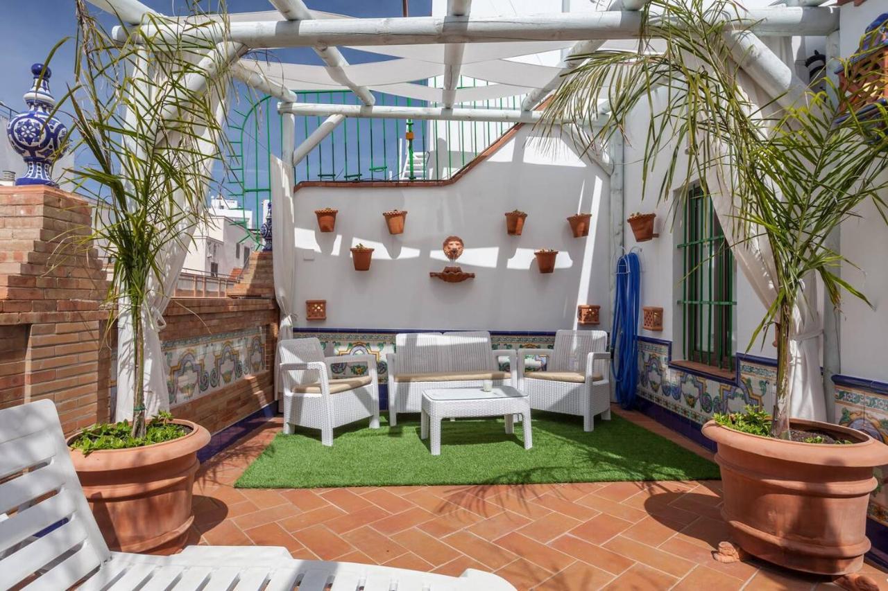 Pequeño palacete Calle Santas Patronas Sevilla Exterior foto